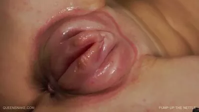 Ungdommelig kamp spanks super-fucking-hot headmistress i coochie