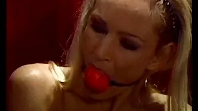 Mustachioed Beau fucked kæreste i sko ved at kneppe