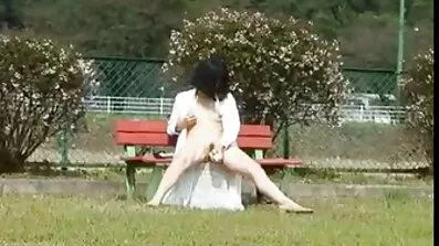 Søde veninder lege med våde vaginaer