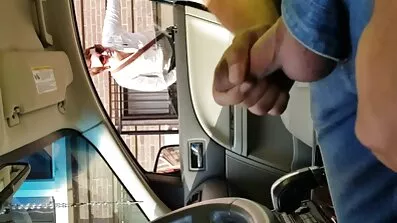 Lust procace busty onanerer hendes CHAP indtil endelig