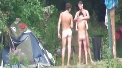 Køn med to partnere kunne virkelig godt lide cutie med gode former