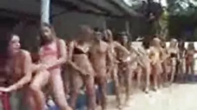 Macho fucked nøgen kunde med gusto