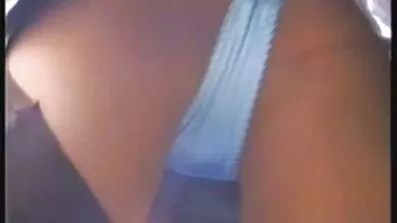 Fucked en busty brunette i en varm vagina