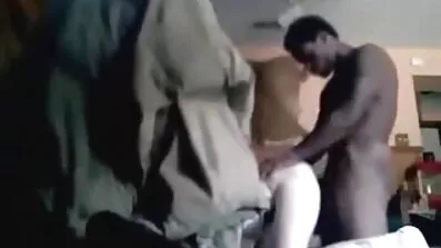 Bag og foran To tøs fucking hårdt schlongs