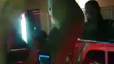 Midt på dagen havde de en Orgie på en aftagelig hytte